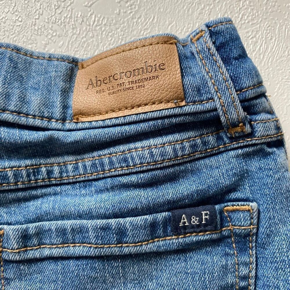 Abercrombie Kids High Rise Mini Mom Shorts 9/10 Blue Denim Stretch Summer - Picture 5 of 10